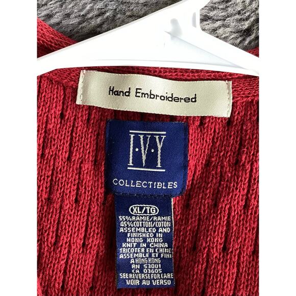 I.V.Y Collectibles Women's Hand Embroidered Sweater Vest Garnet Red Size XL - Picture 10 of 10
